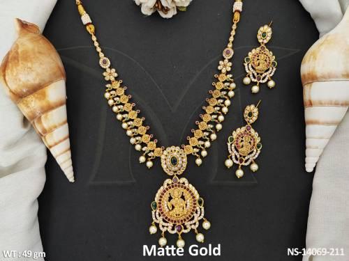 laxmi-pendant-matte-gold-polish-beautiful-designer-party-wear-temple-jewellery-temple-short-necklace-set-